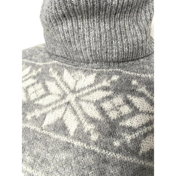 Cupcakes and Cashmere Fair Isle Snowflake Turtleneck Sweater Women S Gray White - Picture 6 of 9